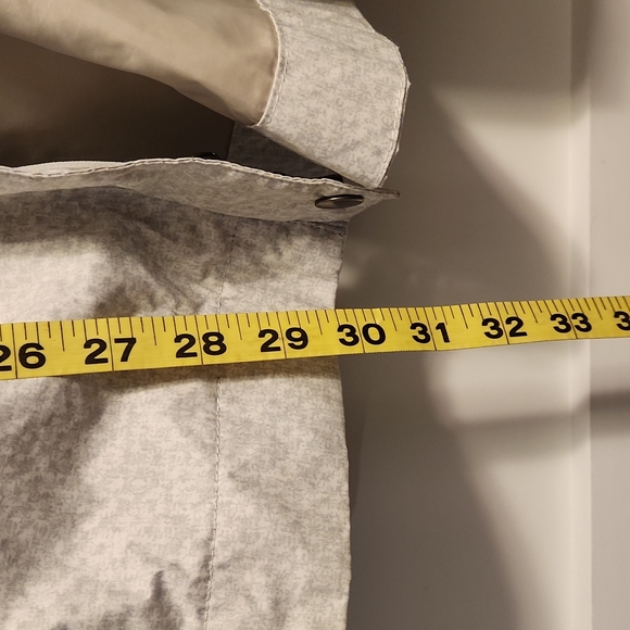 Columbia Sportswear Omni-Tech Rain Coat - Picture 10 of 10